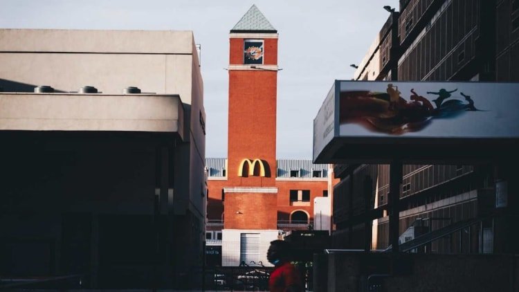 McDonald’s apuesta por la Inteligencia Artificial para transformar la gastronomía global