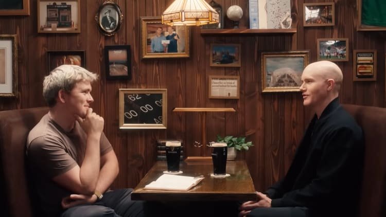 Coinbase despide a trabajadores por negarse a usar asistentes de IA en la programación